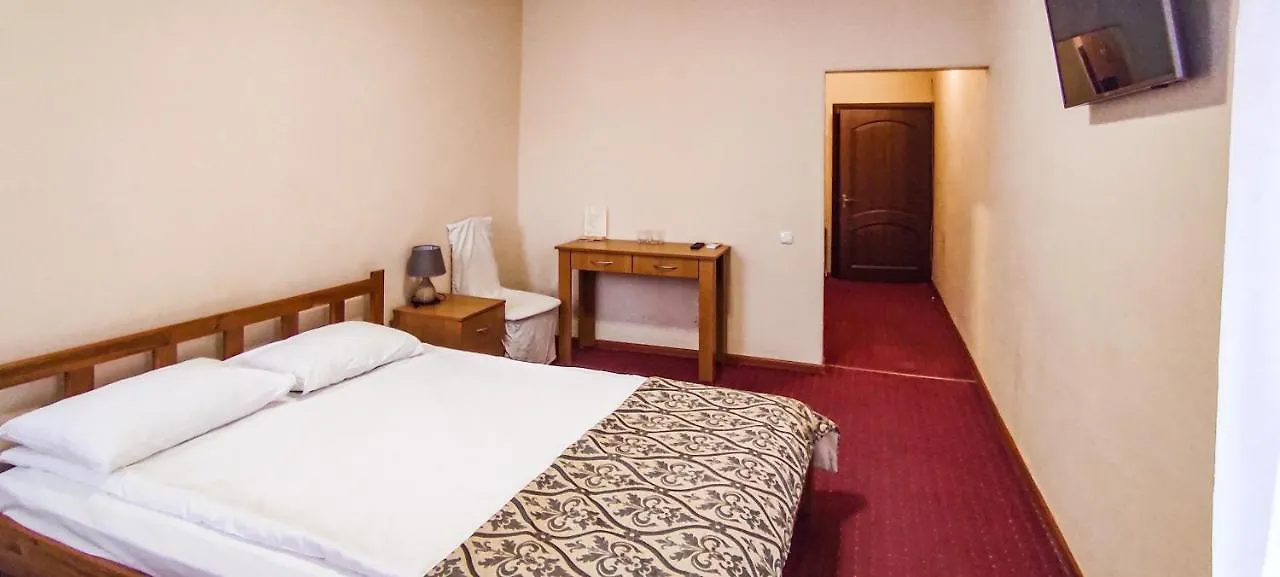 Kozatskiy Hotel Kijev 2*,